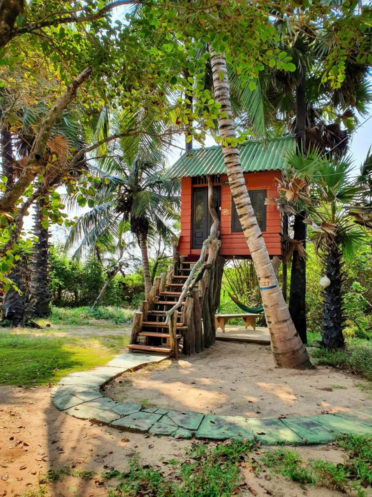 Light House Beach Hut Komari Esterno foto