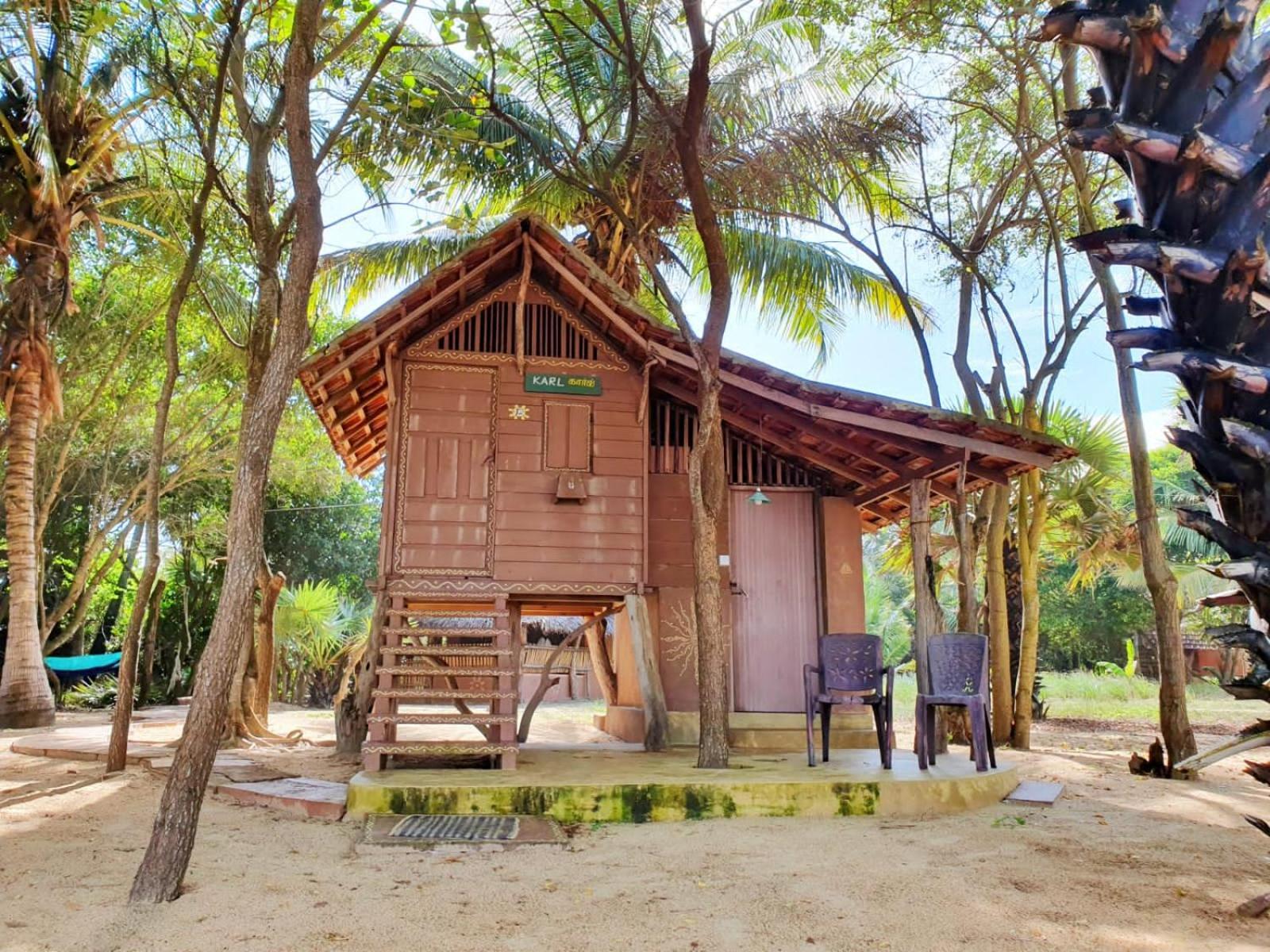 Light House Beach Hut Komari Esterno foto