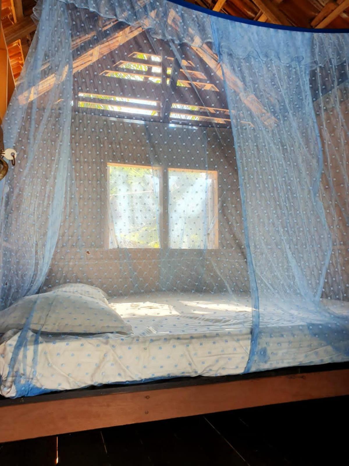 Light House Beach Hut Komari Esterno foto