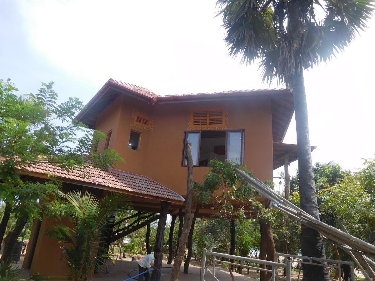Light House Beach Hut Komari Esterno foto